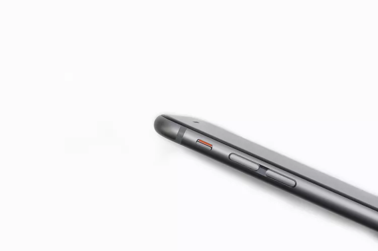  اپل ممکن است کلیدهای صدا و پاور iPhone 15 Pro را حذف کند